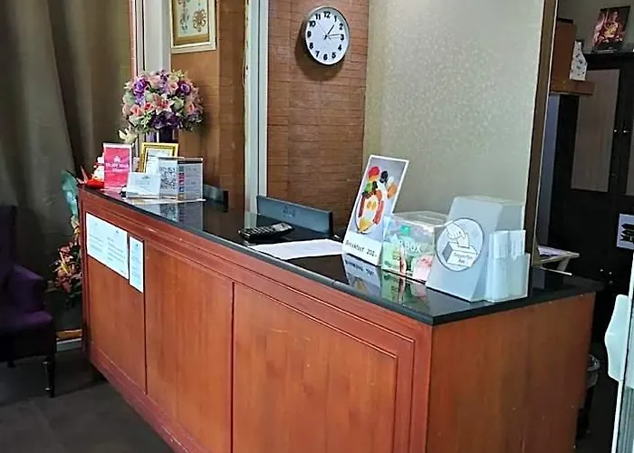 Hotel Greenview Ekkamai10 3*