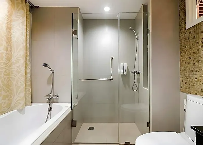 Greenview Ekkamai10