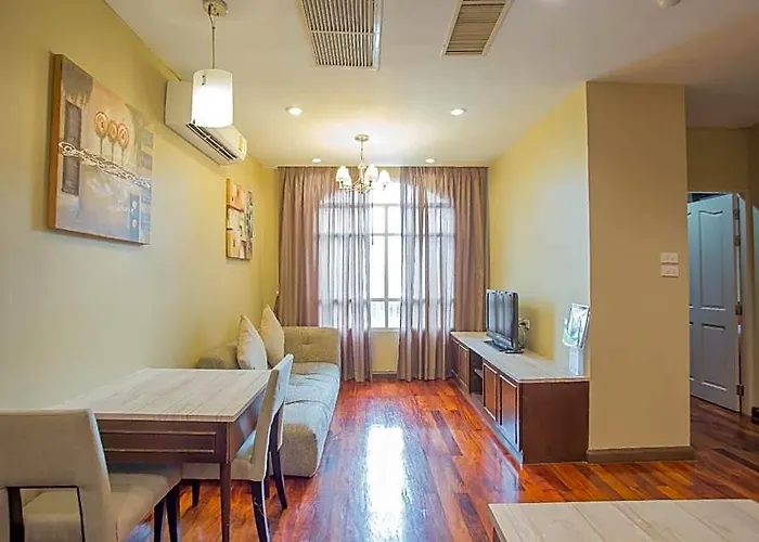 Greenview Ekkamai10 Hotel