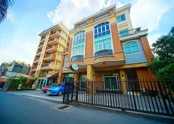 Greenview Ekkamai10 Hotel 3*